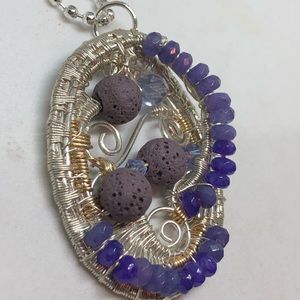 CLEARANCE//Wire wrapped necklace